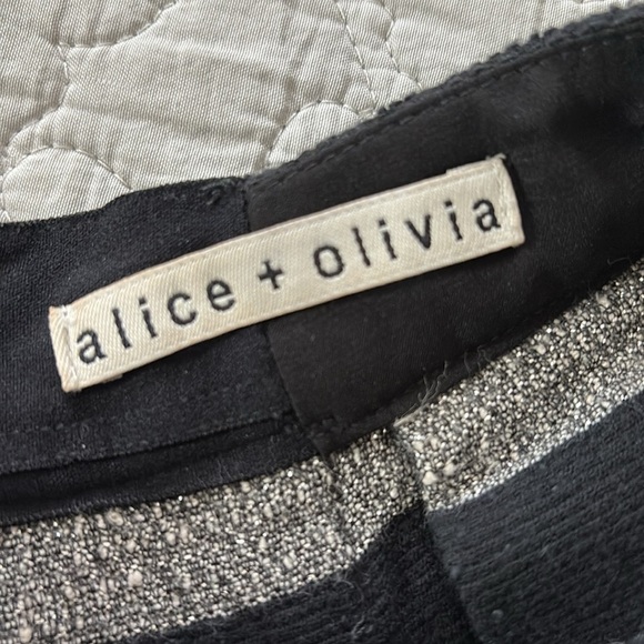ALICE + OLIVIA Lurex Tweed Back Zip Pleated Short Black Silver Stripe - Picture 8 of 15